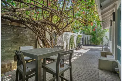 120 NE 25th Street, Miami, FL 33137 - Photo 33