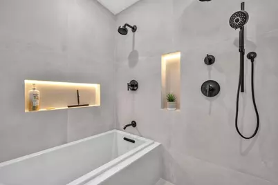 120 NE 25th Street, Miami, FL 33137 - Photo 19
