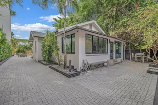 120 NE 25th St, Miami, FL 33137 - Photo 11
