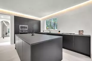 120 NE 25th St, Miami, FL 33137 - Photo 5
