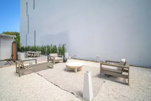 120 NE 25th St, Miami, FL 33137 - Photo 29