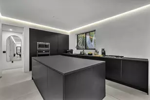 120 NE 25th St, Miami, FL 33137 - Photo 5