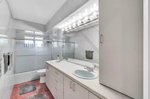 1870 NE 197th Terrace, Miami, FL 33179 - Photo 23