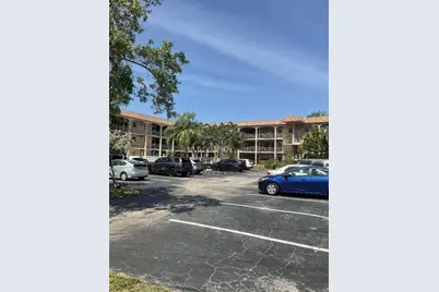 100 SE 6th Avenue #206, Pompano Beach, FL 33060 - Photo 1