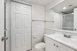 1660 Forest Lakes Cir, West Palm Beach, FL 33406 - Photo 17