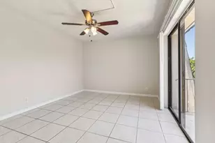 1660 Forest Lakes Cir, West Palm Beach, FL 33406 - Photo 25