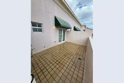 1033 NE 17th Way #605, Fort Lauderdale, FL 33304 - Photo 3