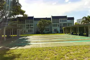 7897 Golf Cir Dr, Margate, FL 33063 - Photo 23