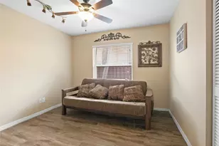 12626 SW 9th Pl, Davie, FL 33325 - Photo 17