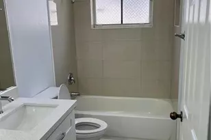 1002 Lavender Cir, Weston, FL 33327 - Photo 9