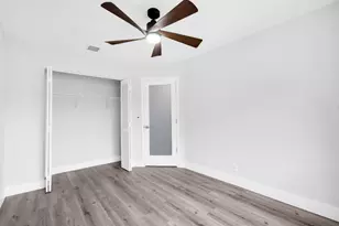 10657 NW 1st St, Plantation, FL 33324 - Photo 17