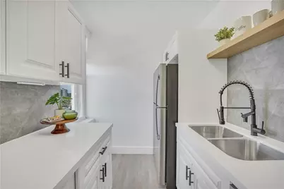 888 Intracoastal Drive #14F, Fort Lauderdale, FL 33304 - Photo 11