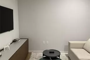 398 NE 5th St, Miami, FL 33132 - Photo 5