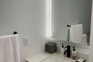 398 NE 5th St, Miami, FL 33132 - Photo 7