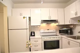 255 S Cypress Rd, Pompano Beach, FL 33060 - Photo 13