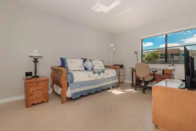 230 Lakeview Drive #201, Weston, FL 33326 - Photo 15