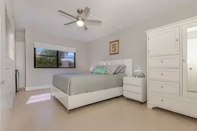 230 Lakeview Drive #201, Weston, FL 33326 - Photo 19