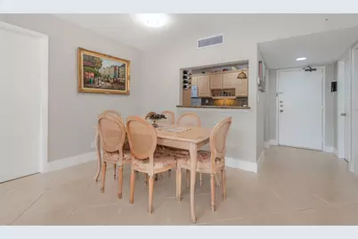 230 Lakeview Drive #201, Weston, FL 33326 - Photo 7