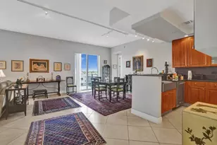 2633 NE 14th Ave, Wilton Manors, FL 33334 - Photo 11