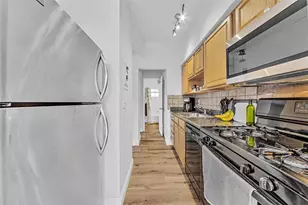 805 NE 17th Ave, Fort Lauderdale, FL 33304 - Photo 13