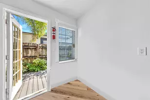 805 NE 17th Ave, Fort Lauderdale, FL 33304 - Photo 17