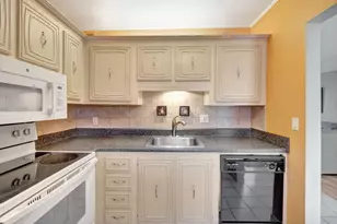 2841 Somerset Dr, Lauderdale Lakes, FL 33311 - Photo 33