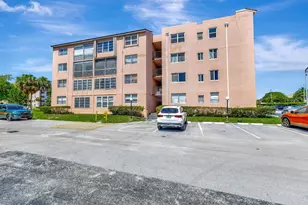 2841 Somerset Dr, Lauderdale Lakes, FL 33311 - Photo 27