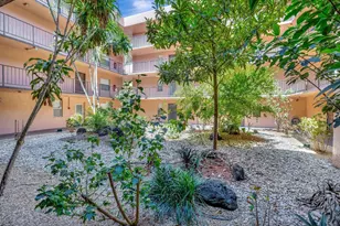 2841 Somerset Dr, Lauderdale Lakes, FL 33311 - Photo 25