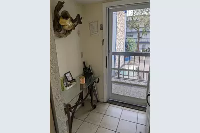 3130 Holiday Springs Boulevard #204, Margate, FL 33063 - Photo 3