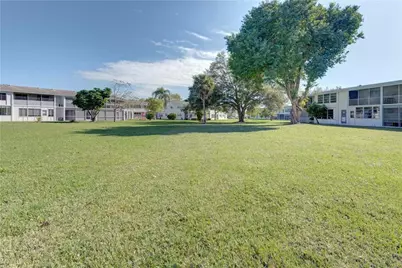 194 Newport L #194, Deerfield Beach, FL 33442 - Photo 13