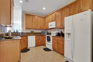 5810 Hampton Hills Blvd, Tamarac, FL 33321 - Photo 17