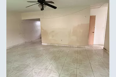 430 NE 75th Street, Miami, FL 33138 - Photo 9