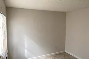 1640 SW 40th Terrace Unit, Fort Lauderdale, FL 33317 - Photo 3