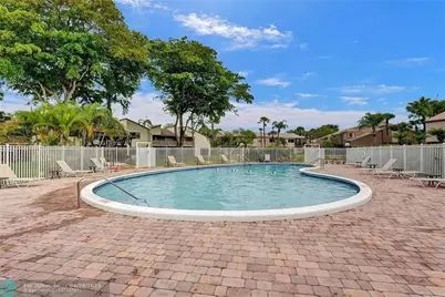 1668 Cypress Pointe Drive #1668, Coral Springs, FL 33071 - Photo 23