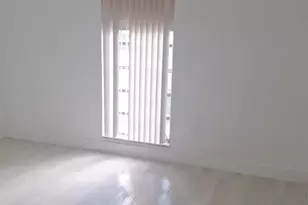 1305 W 46th St, Hialeah, FL 33012 - Photo 9