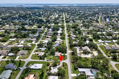 702 Lake Drive, Sebastian, FL 32958 - Photo 7