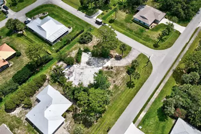 702 Lake Drive, Sebastian, FL 32958 - Photo 9