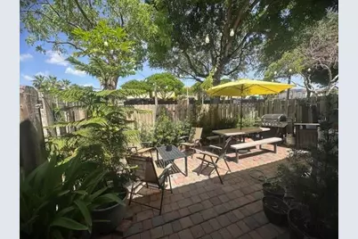 8691 NW 112th Court, Doral, FL 33178 - Photo 11