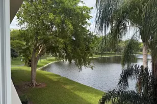 2108 S Cypress Bend Dr, Pompano Beach, FL 33069 - Photo 25