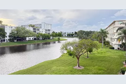 2108 S Cypress Bend Drive #306, Pompano Beach, FL 33069 - Photo 3