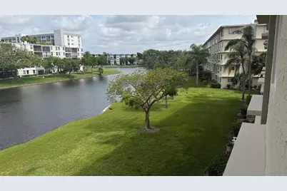 2108 S Cypress Bend Drive #306, Pompano Beach, FL 33069 - Photo 9