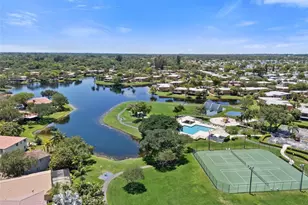 10772 SW 14th Pl, Davie, FL 33324 - Photo 5