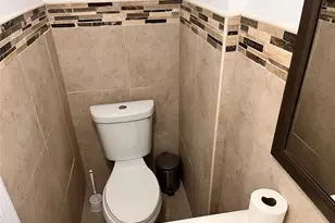 3710 Inverrary Dr, Fort Lauderdale, FL 33319 - Photo 7