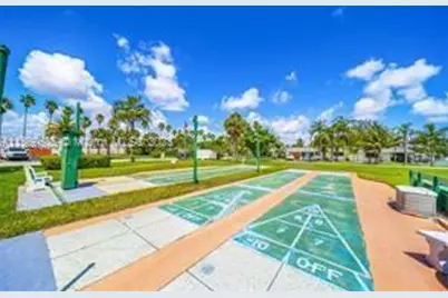 800 SW 11th Avenue #17, Hallandale Beach, FL 33009 - Photo 19