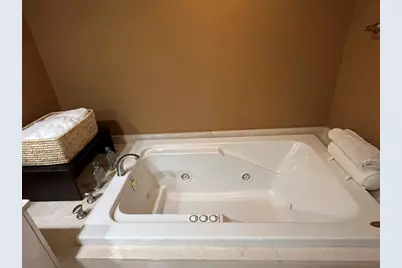 16500 Collins Avenue #2052, Sunny Isles Beach, FL 33160 - Photo 25