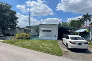 8581 SW 20th Pl, Davie, FL 33324 - Photo 1