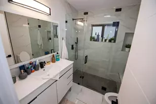 18560 NE 20th Ct, North Miami Beach, FL 33179 - Photo 15