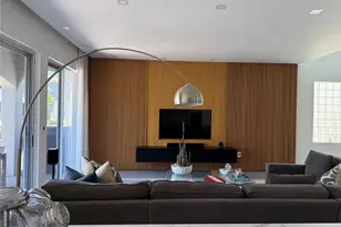 20824 NE 30th Pl, Miami, FL 33180 - Photo 11