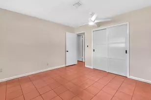 1311 NE 42nd St, Oakland Park, FL 33334 - Photo 27