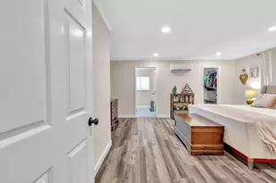 1311 NE 42nd St, Oakland Park, FL 33334 - Photo 39